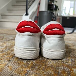 Betsy Johnson vintage 90s red lips white sneakers